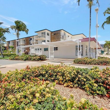 Endeavour Inn Emu Park Exterior photo