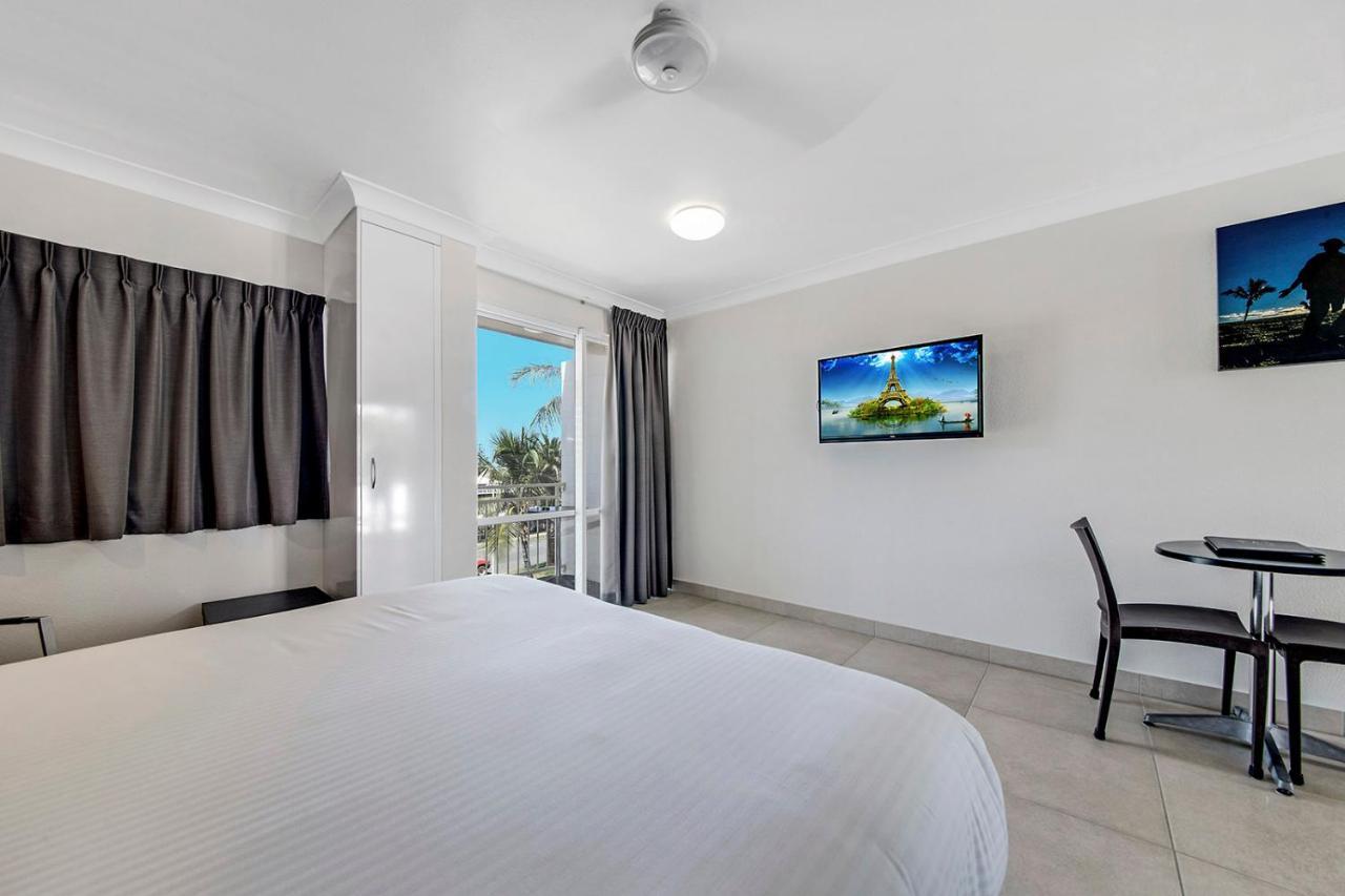 Endeavour Inn Emu Park Exterior photo