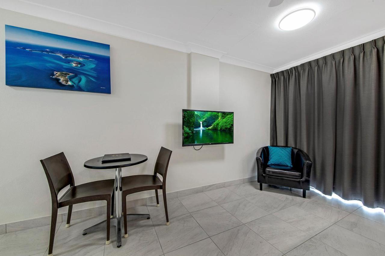 Endeavour Inn Emu Park Exterior photo