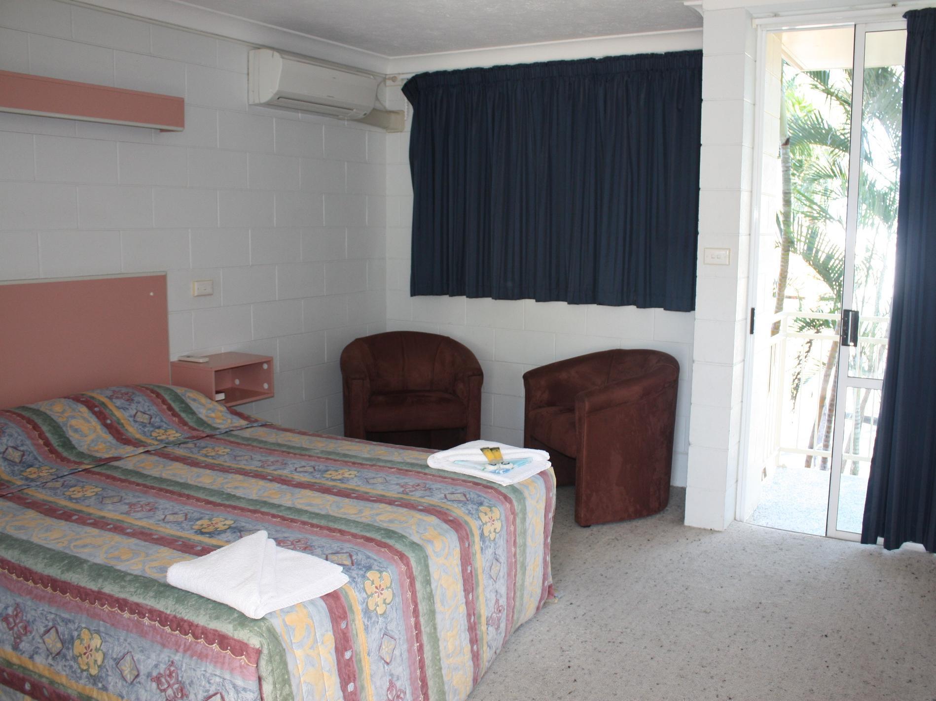 Endeavour Inn Emu Park Exterior photo