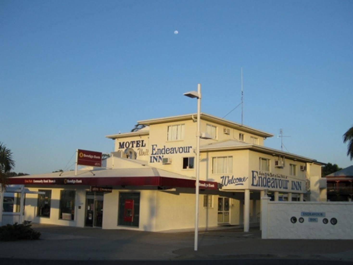 Endeavour Inn Emu Park Exterior photo